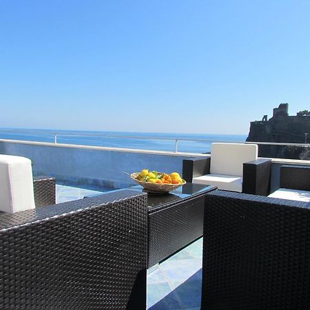 La Terrazza Sul Mare Bed & Breakfast Aci Castello Luaran gambar